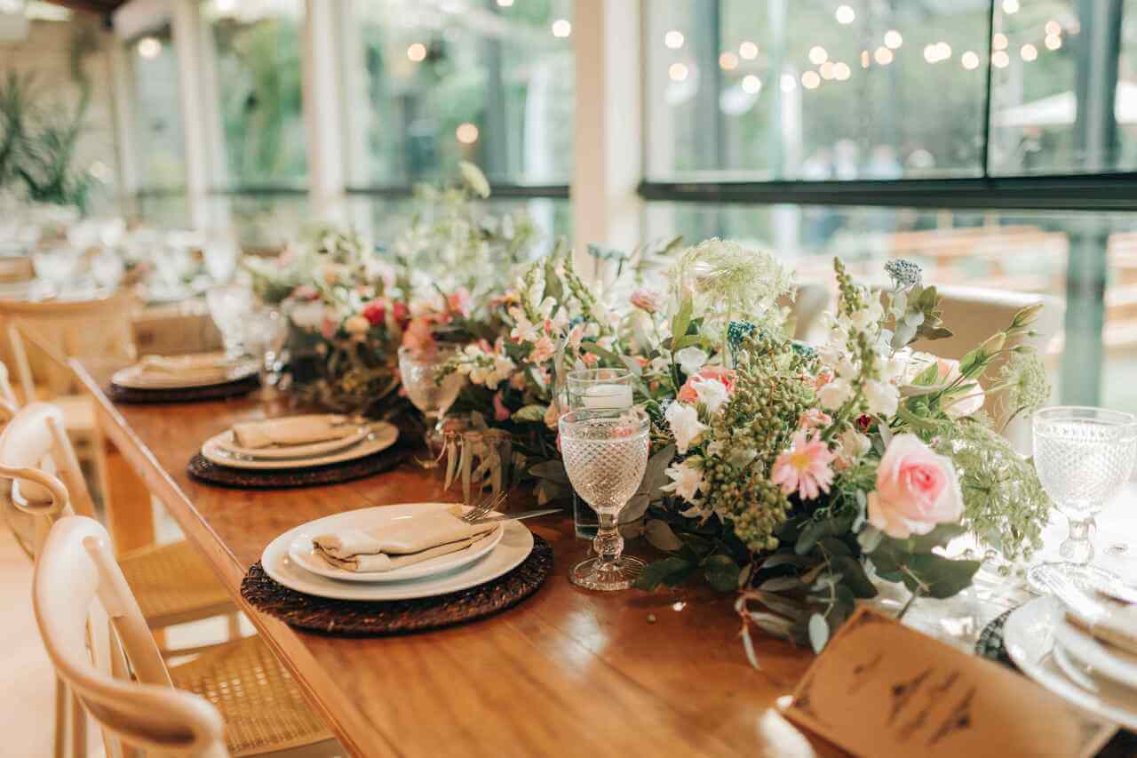 Decoração da recepção no Espaço Florest.